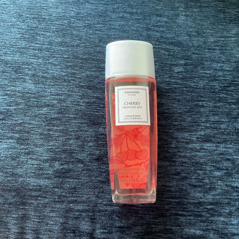 Les Eaux du Monde California Cherry Fragrance Mist